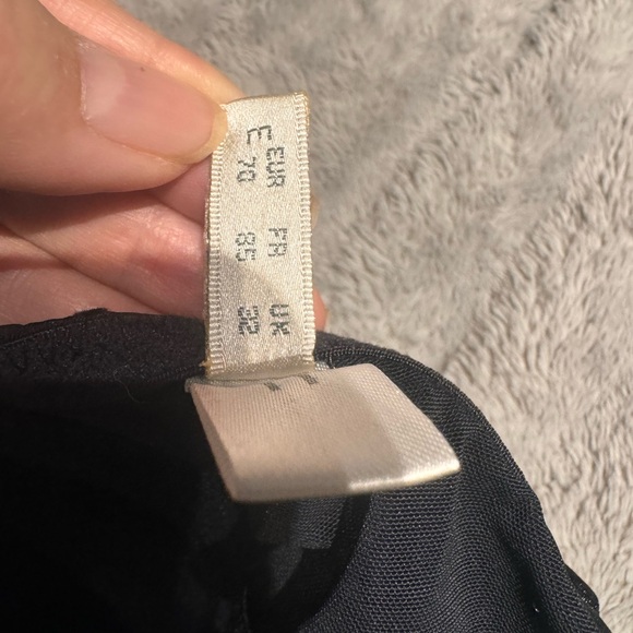 Change brand lingerie set - Picture 11 of 13